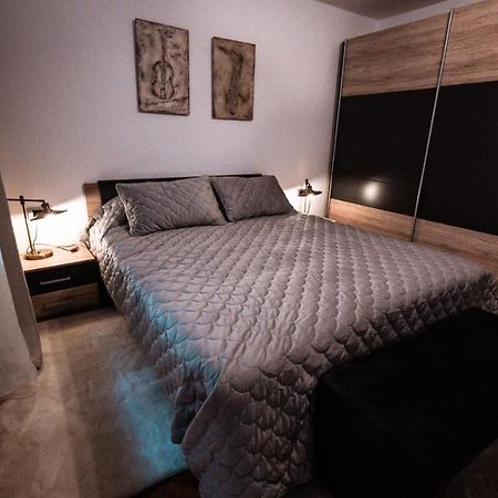 La Garcon Apartamento Braşov Exterior foto