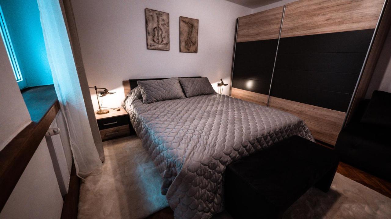 La Garcon Apartamento Braşov Exterior foto