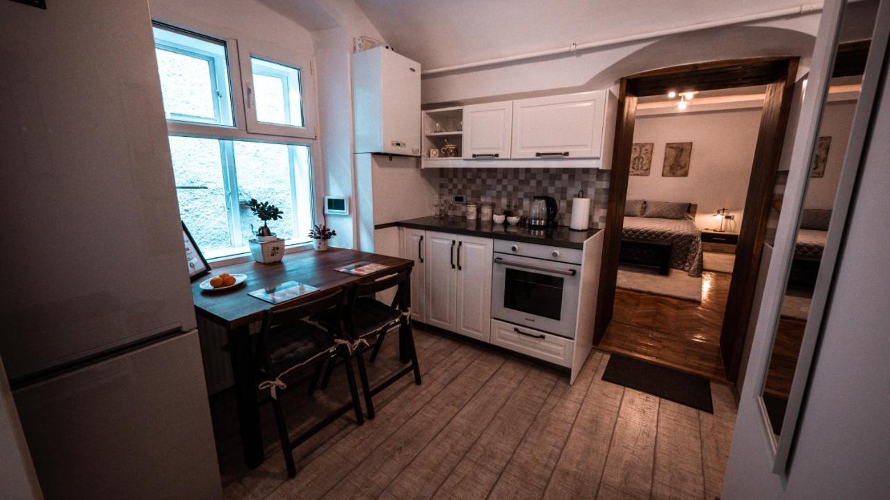 La Garcon Apartamento Braşov Exterior foto
